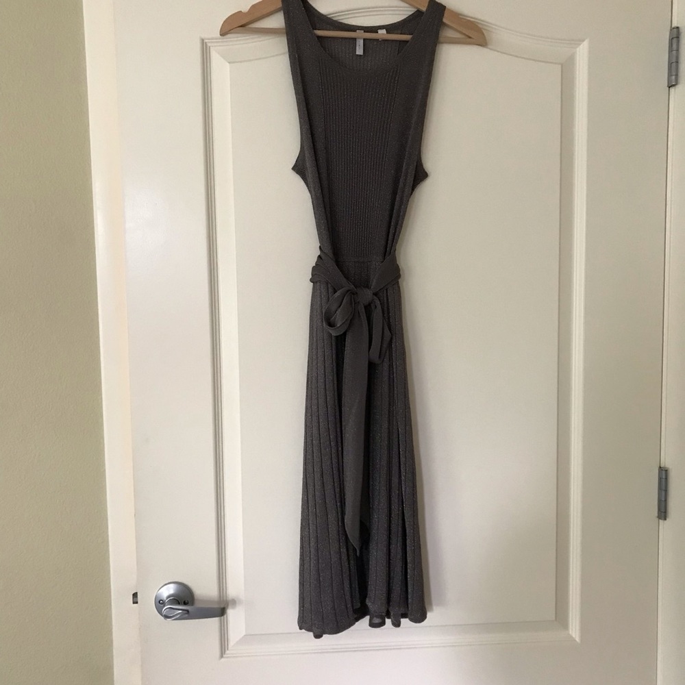 Iisli shimmer tank knee length dress